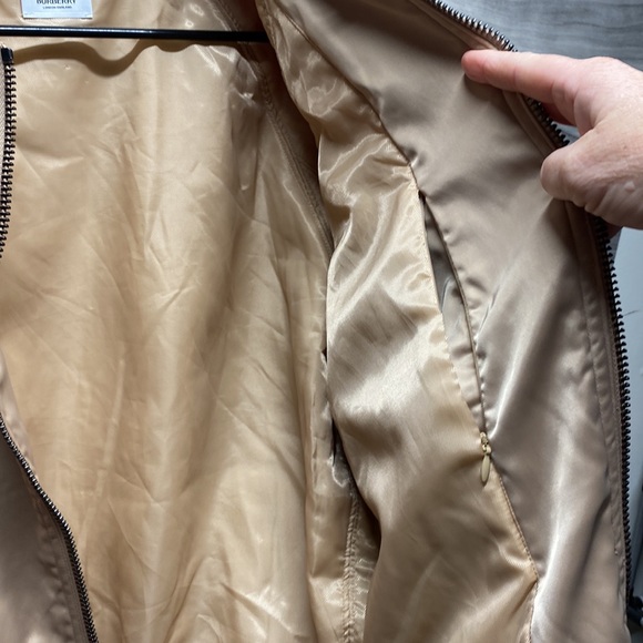 BURBERRY Harlington Logo Patch Satin Bomber Jacket - Picture 10 of 16